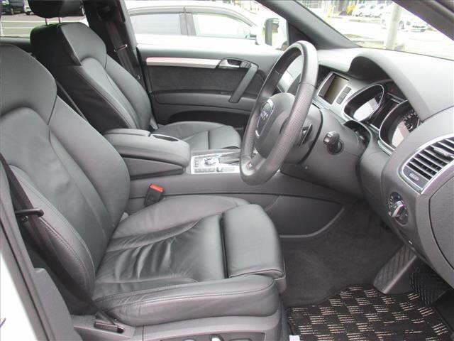 AUDI Q7 2011