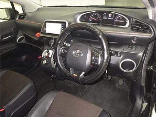 TOYOTA SIENTA 2018