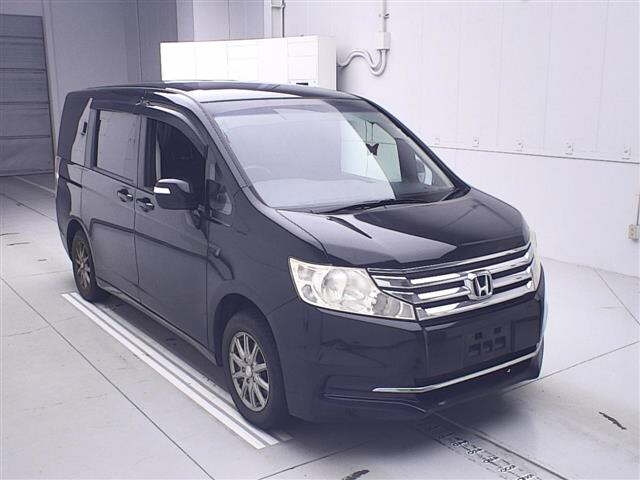 HONDA STEP WAGON 2012