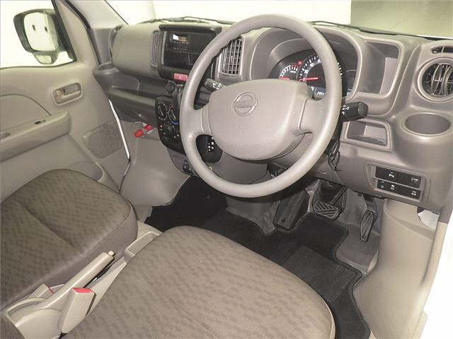 NISSAN CLIPPER VAN 2022