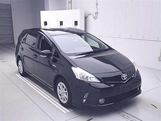 TOYOTA PRIUS ALPHA 2012