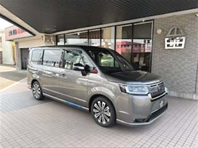 HONDA STEP WAGON 2025