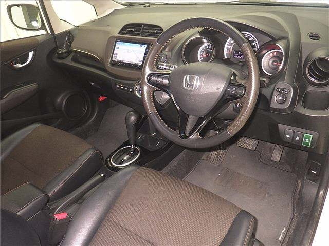 HONDA FIT SHUTTLE 2013