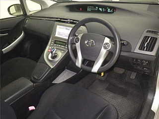 TOYOTA PRIUS 2012