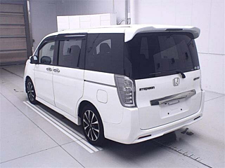 HONDA STEP WAGON 2012
