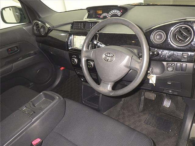 TOYOTA BB 2009