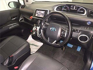 TOYOTA SIENTA 2015