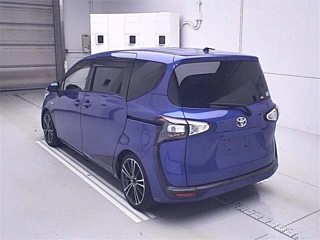 TOYOTA SIENTA 2015