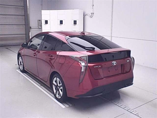 TOYOTA PRIUS 2016