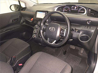 TOYOTA SIENTA 2019