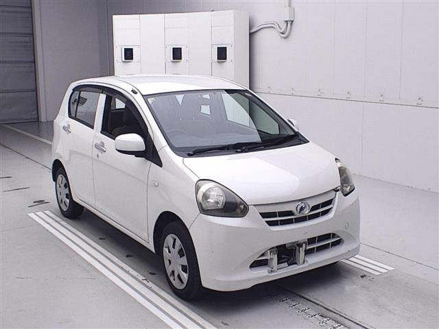 DAIHATSU MIRA E S 2012