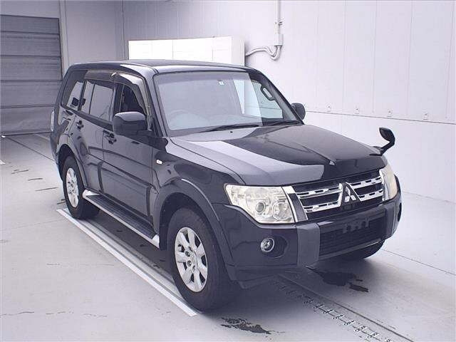 MITSUBISHI PAJERO 2011