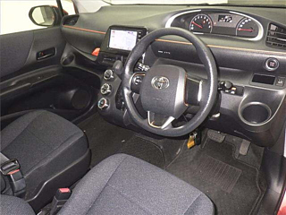 TOYOTA SIENTA 2016