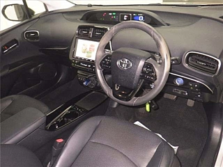 TOYOTA PRIUS 2020