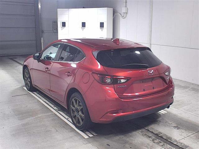 MAZDA AXELA 2016