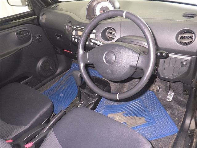 DAIHATSU ESSE 2010