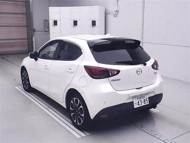 MAZDA DEMIO 2017