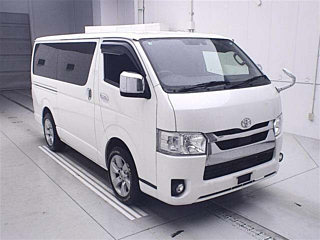TOYOTA HIACE VAN 2021