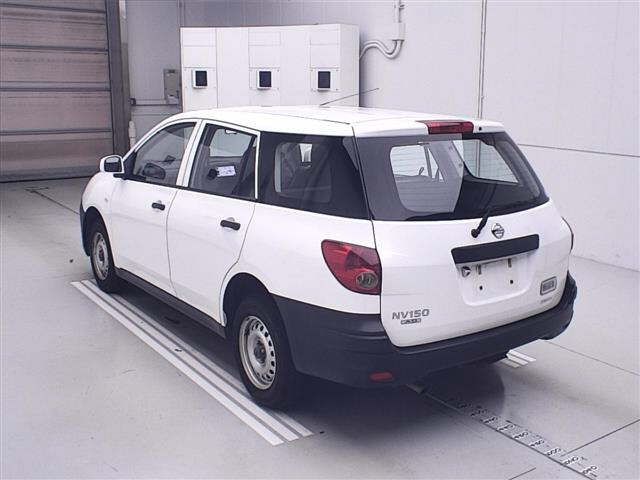 NISSAN AD 2020