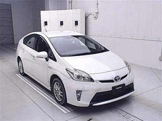 TOYOTA PRIUS 2015