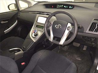 TOYOTA PRIUS 2015