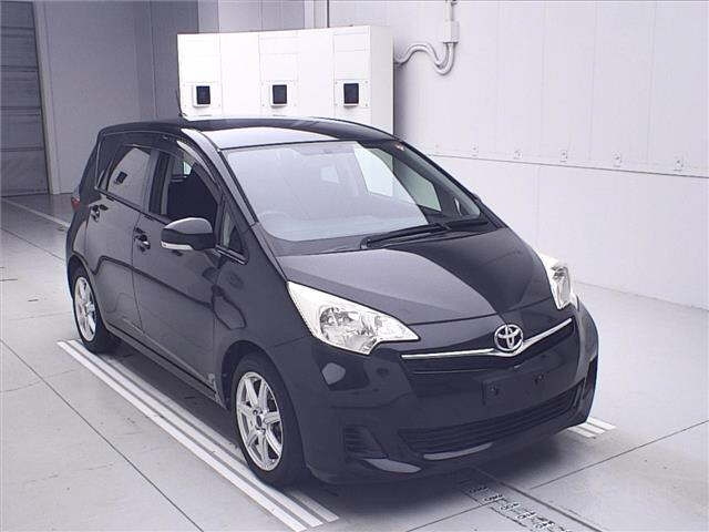 TOYOTA RACTIS 2012