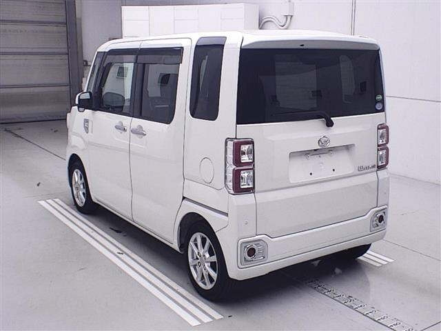 DAIHATSU WAKE 2018