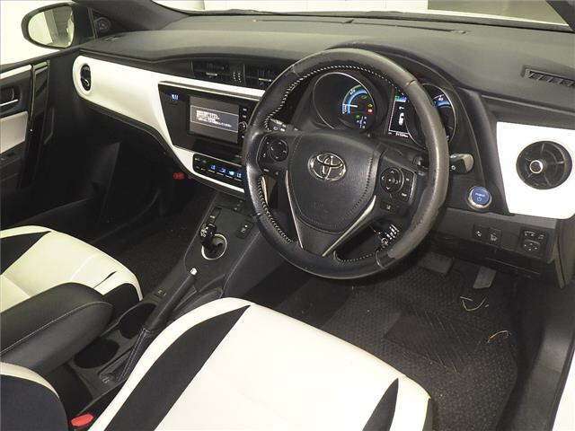 TOYOTA AURIS 2017