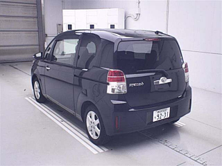 TOYOTA SPADE 2015