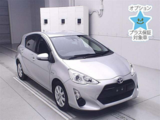 TOYOTA AQUA 2017