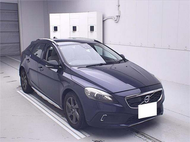 VOLVO V40 2013