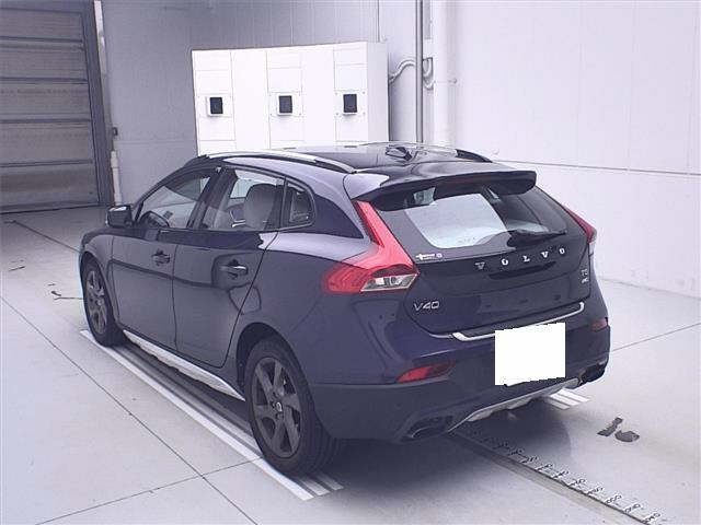 VOLVO V40 2013