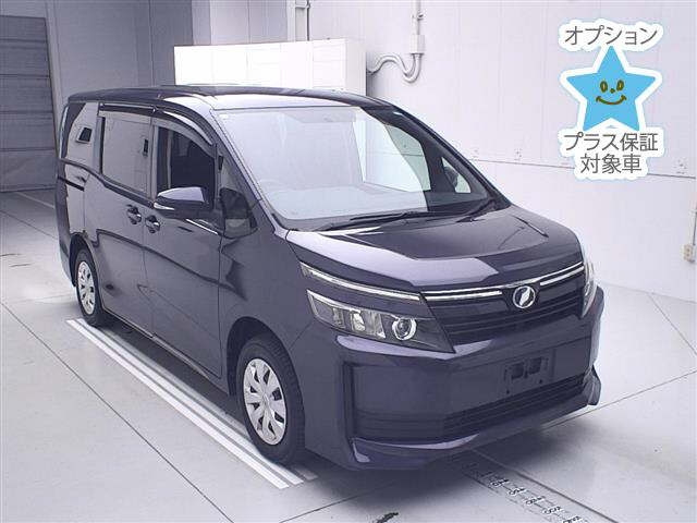TOYOTA VOXY 2015