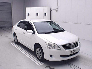 TOYOTA PREMIO 2011