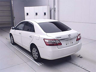 TOYOTA PREMIO 2011