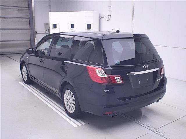 SUBARU EXIGA 2010