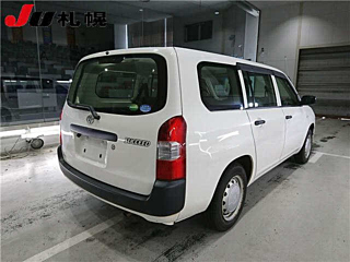 TOYOTA SUCCEED 2016