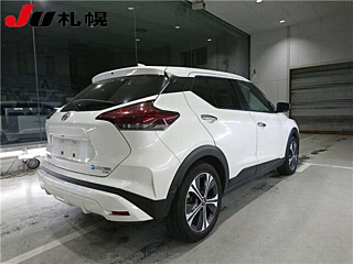 NISSAN KIX 2023