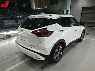 NISSAN KIX 2023