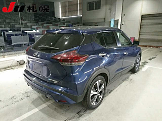 NISSAN KIX 2023