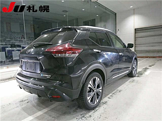 NISSAN KIX 2023