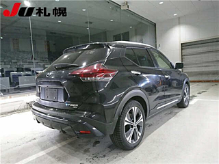 NISSAN KIX 2023