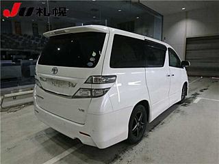 TOYOTA VELLFIRE 2008