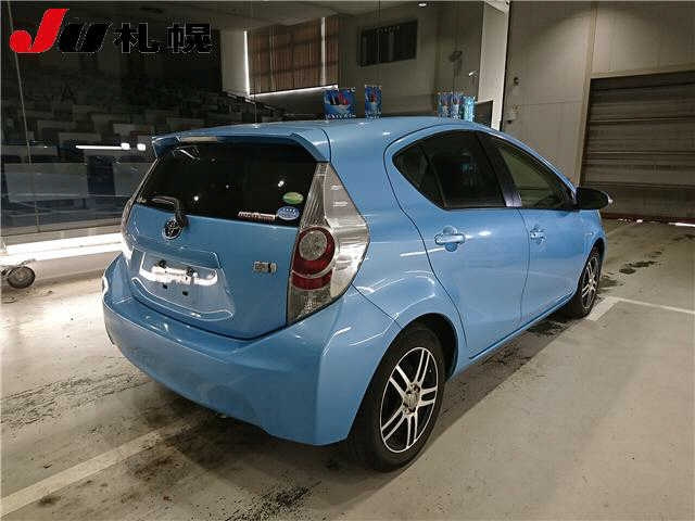 TOYOTA AQUA 2014