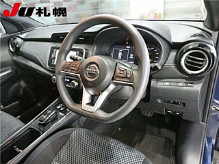 NISSAN KIX 2023