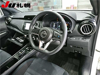 NISSAN KIX 2023