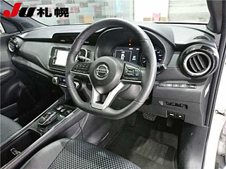 NISSAN KIX 2023