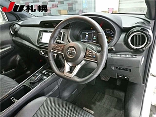 NISSAN KIX 2023