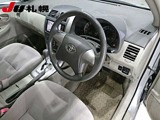 TOYOTA COROLLA AXIO 2011
