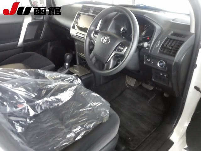 TOYOTA LAND CRUISER PRADO 2017